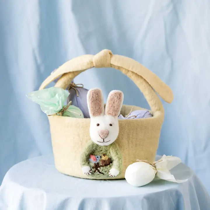 Big Basket with Bunny Light Yellow