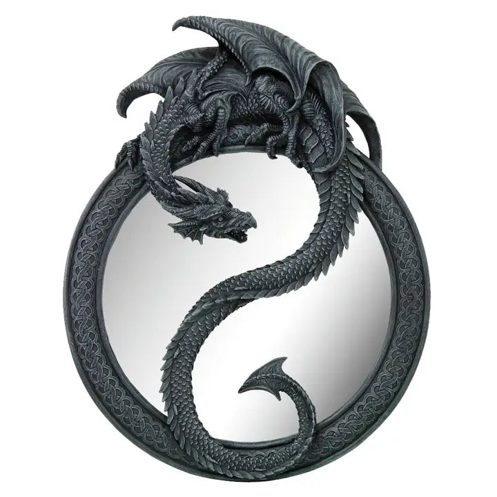 Dragon with Tail Mirror