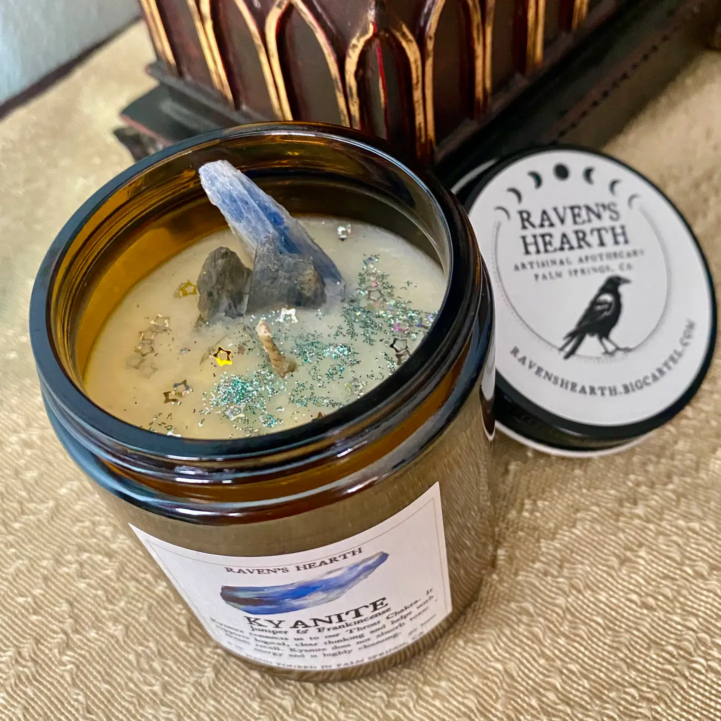 Kyanite Crystal Candle Juniper & Frankincense