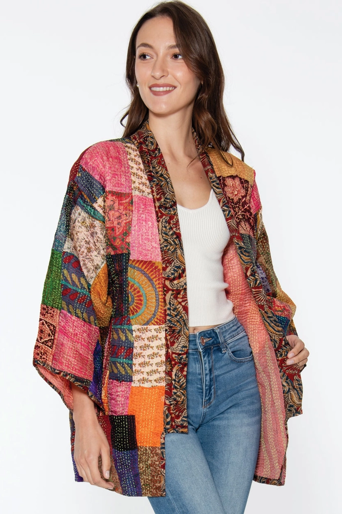 Giacca Kantha in seta patchwork fatta a mano stile kimono giapponese Giacca Kantha in seta patchwork fatta a mano stile kimono giapponese