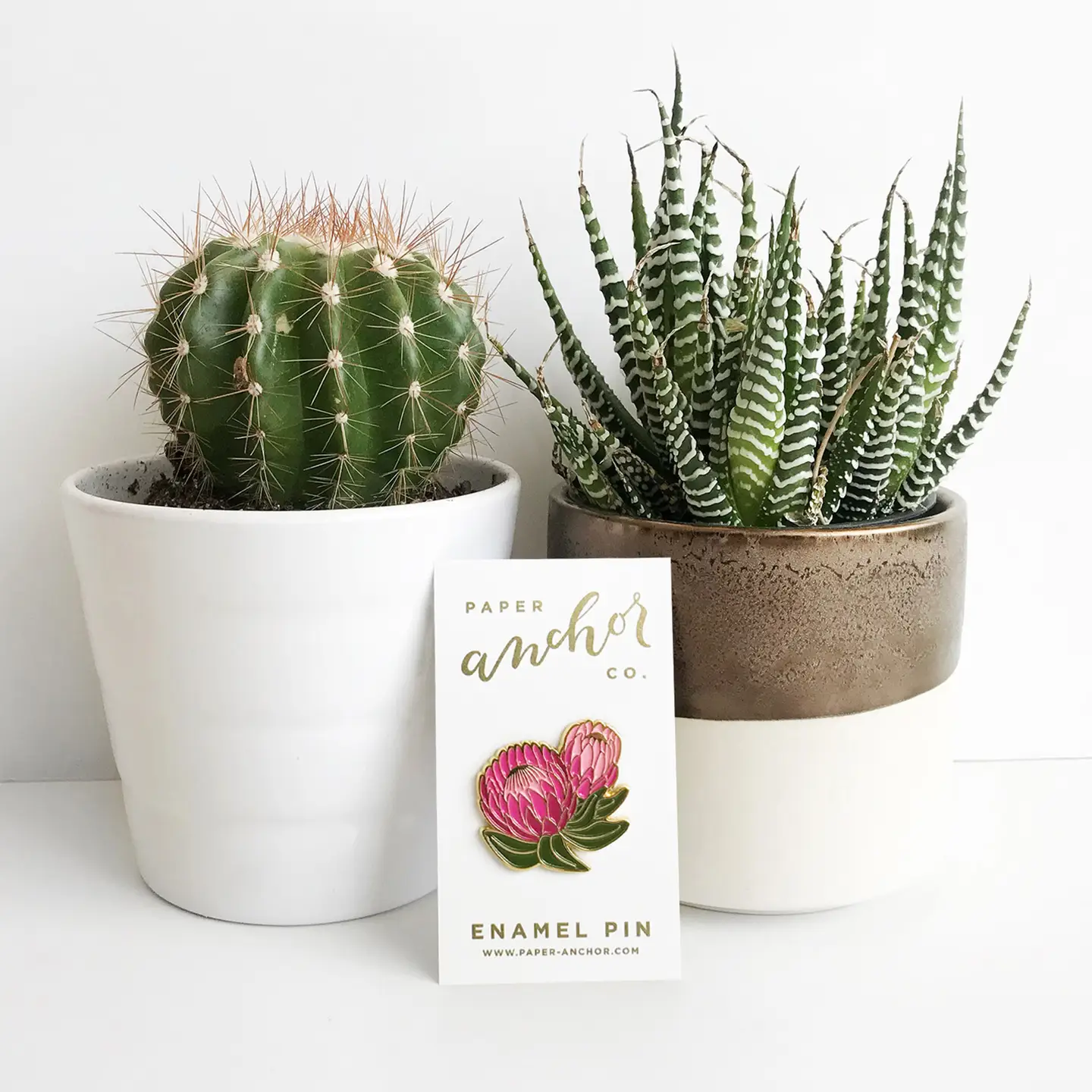 Ofelia Protea Floral Pin