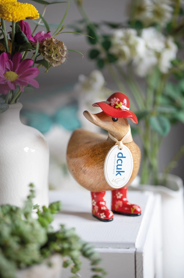 Ducky with Floral Boots + Hat
