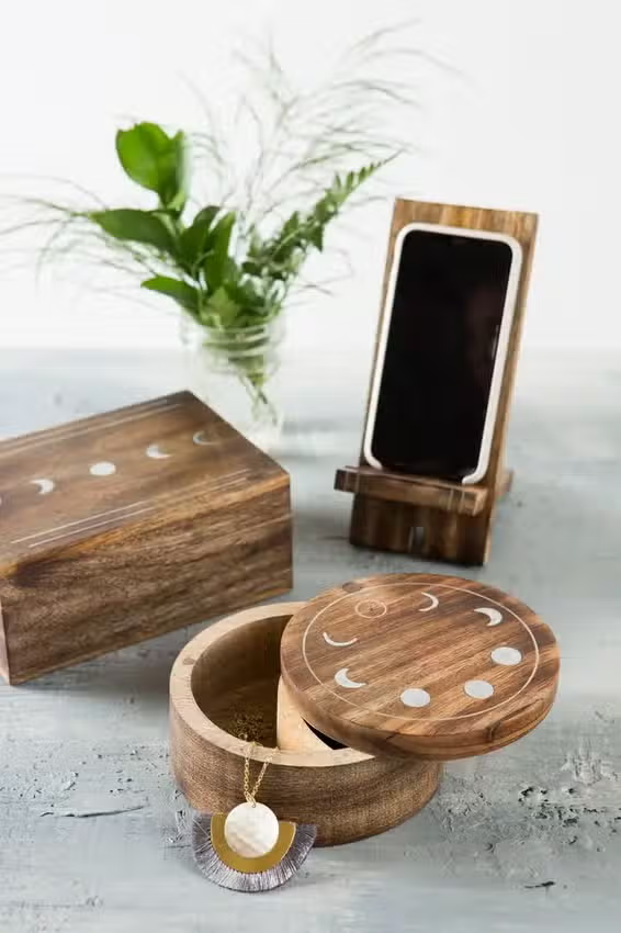 Indukala Moon Pivot Box