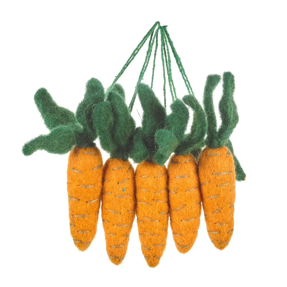 Felted Carrot Bunch