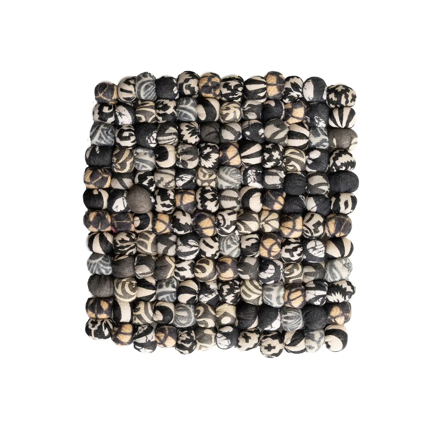 Sari Trivet Noir Black & White