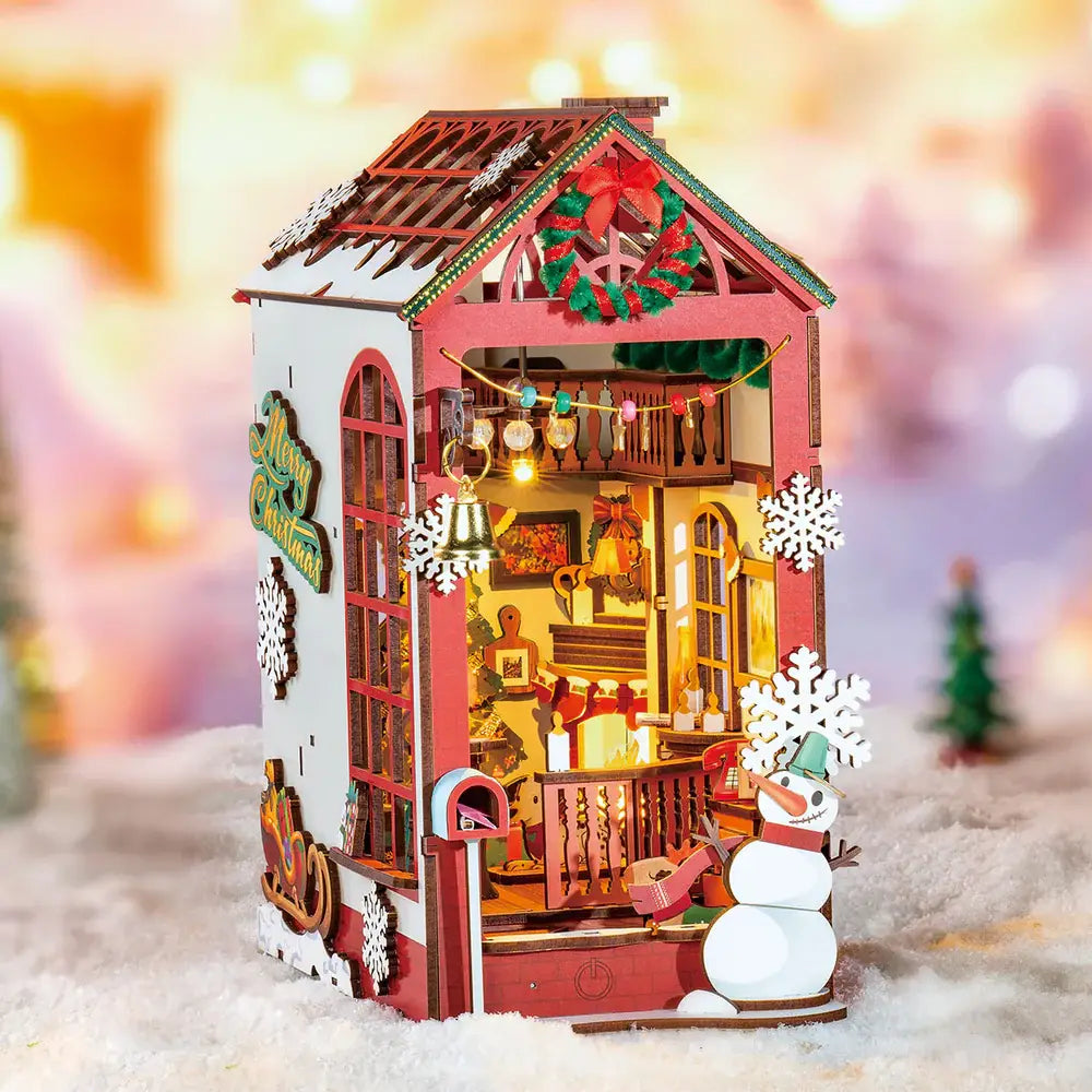 DIY Miniature Book Nook: Christmas Indoor Scene