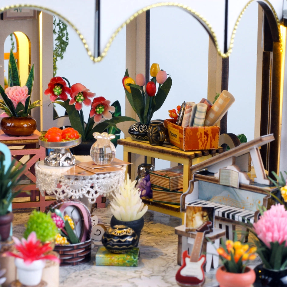 DIY Miniature House Kit: Greenhouse Oasis