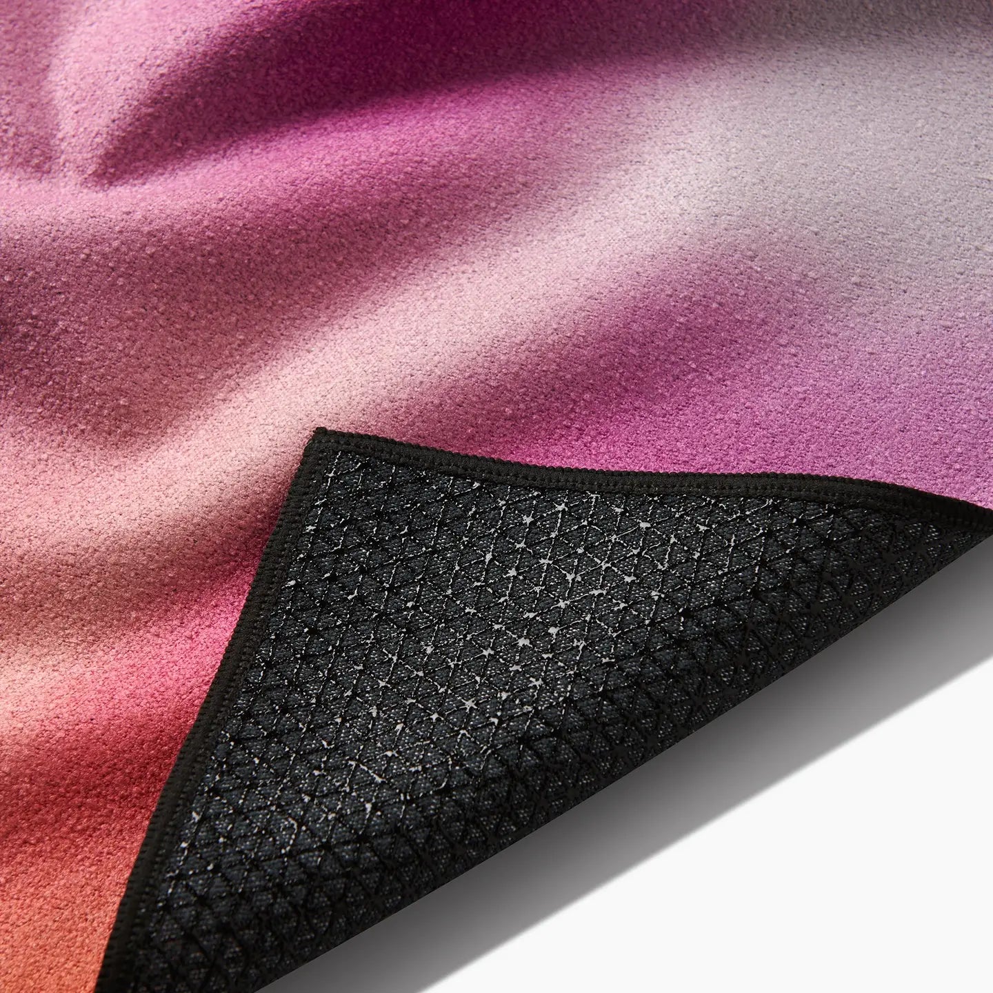 Geometry Yoga Towel Magenta