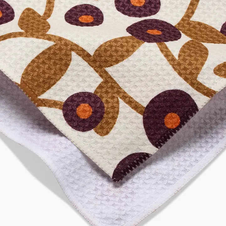 Geometry Tea Towel: Swirling Vines