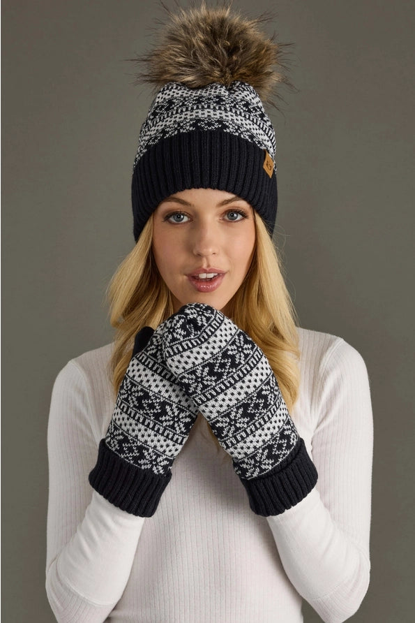 Black & White Snowflake Mittens