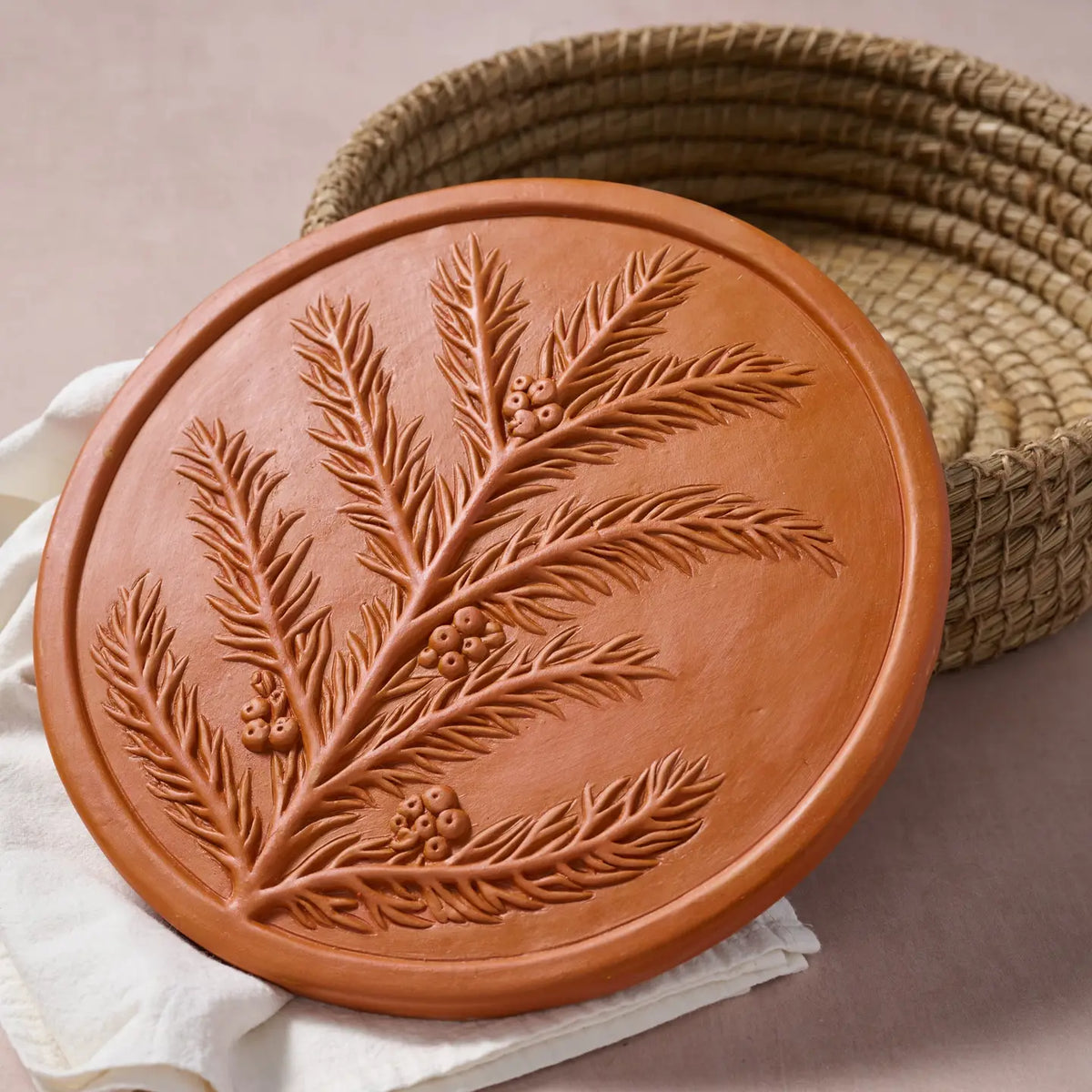 Rosemary Round Bread Warmer