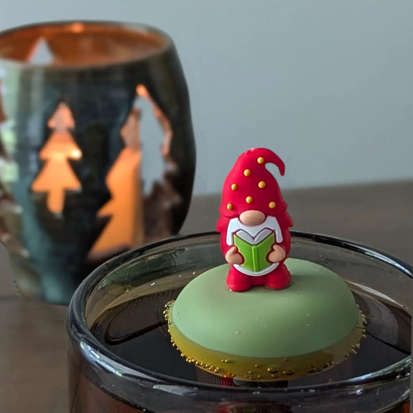 Christmas Carol Gnome Floating Tea Infuser