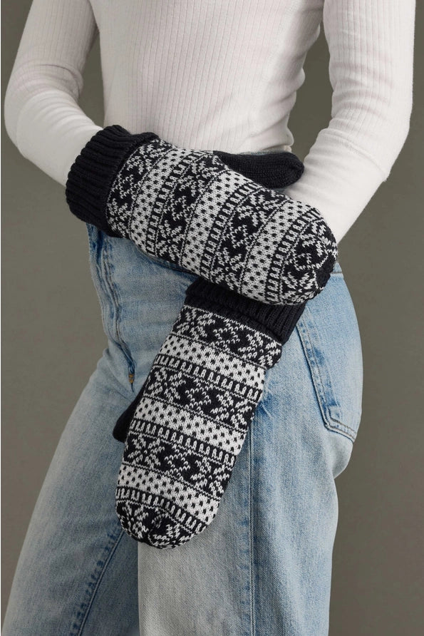 Black & White Snowflake Mittens