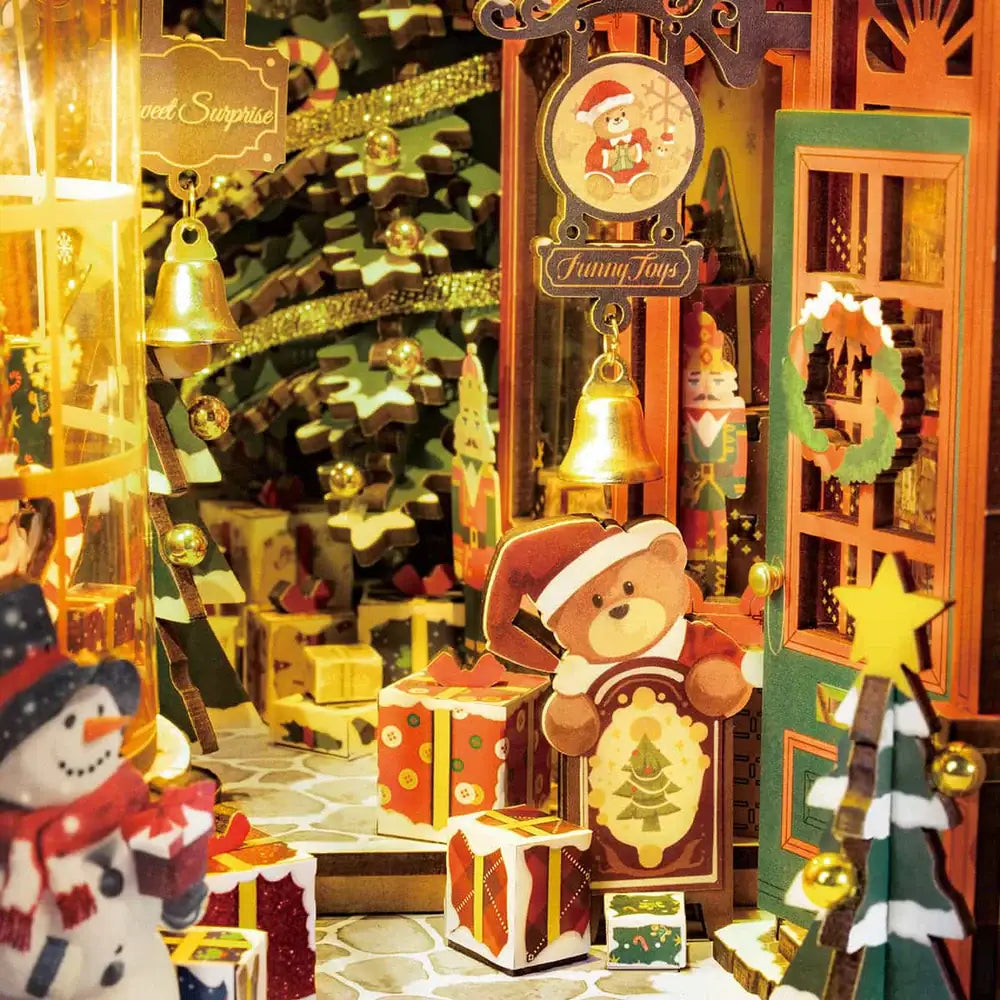 DIY Miniature Book Nook: Christmas Street