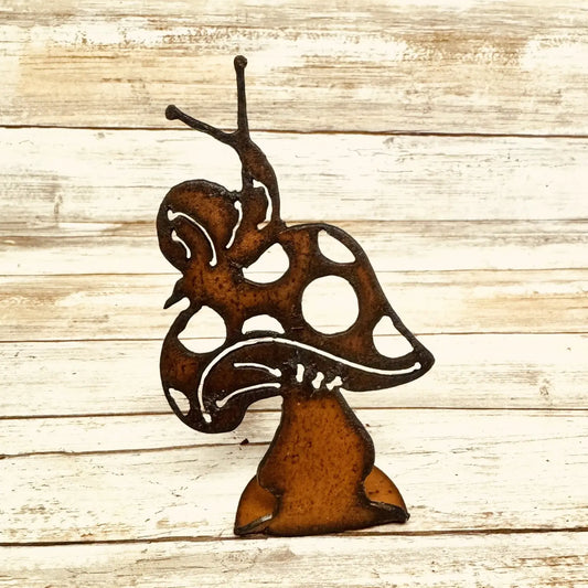 Rusty Mushroom w/Snail