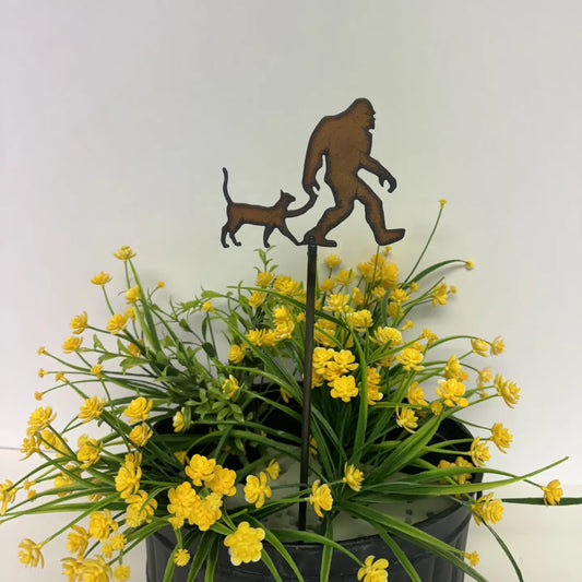 Bigfoot w/Cat Plant Stake