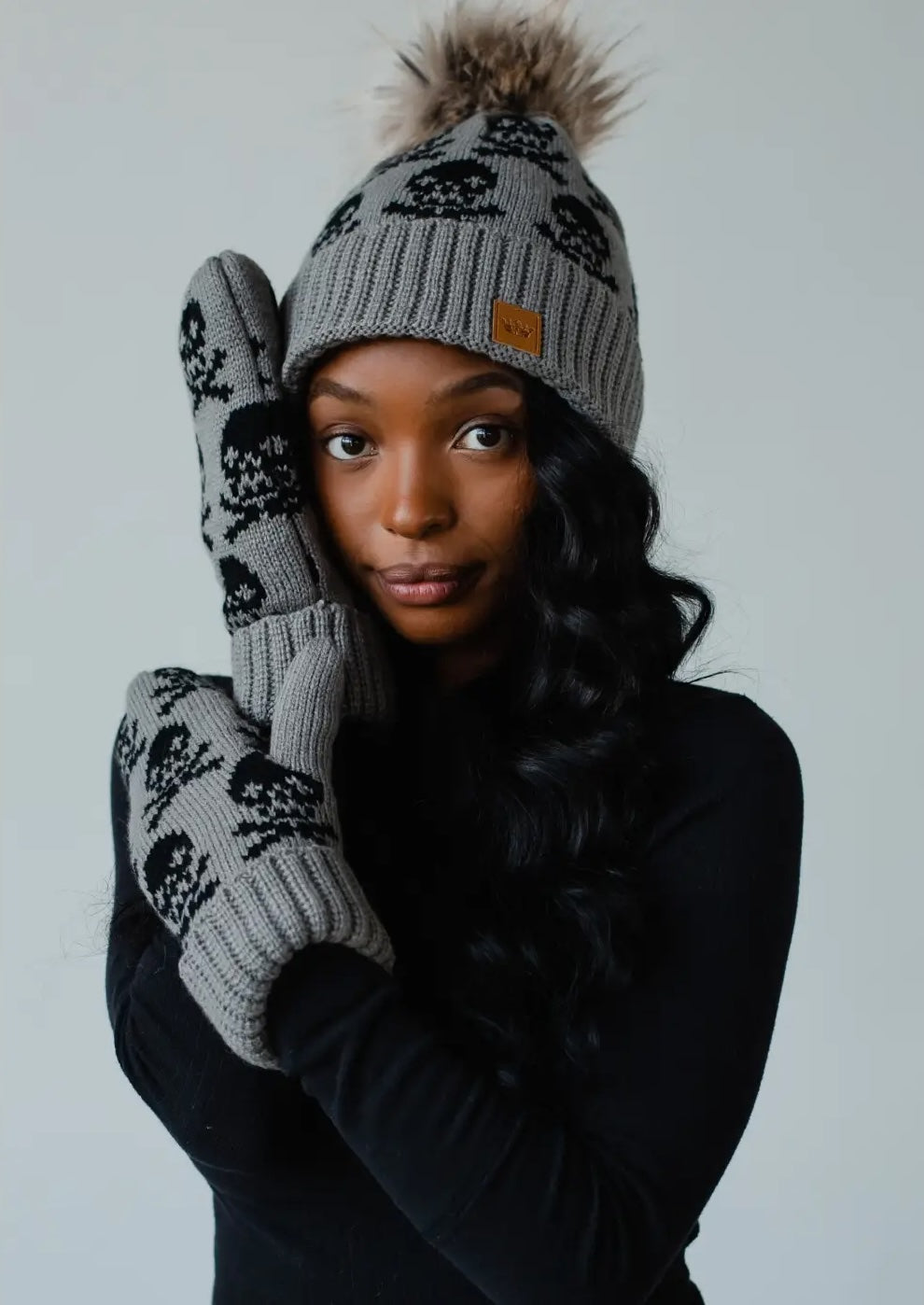 Grey Skull Patterned Mittens