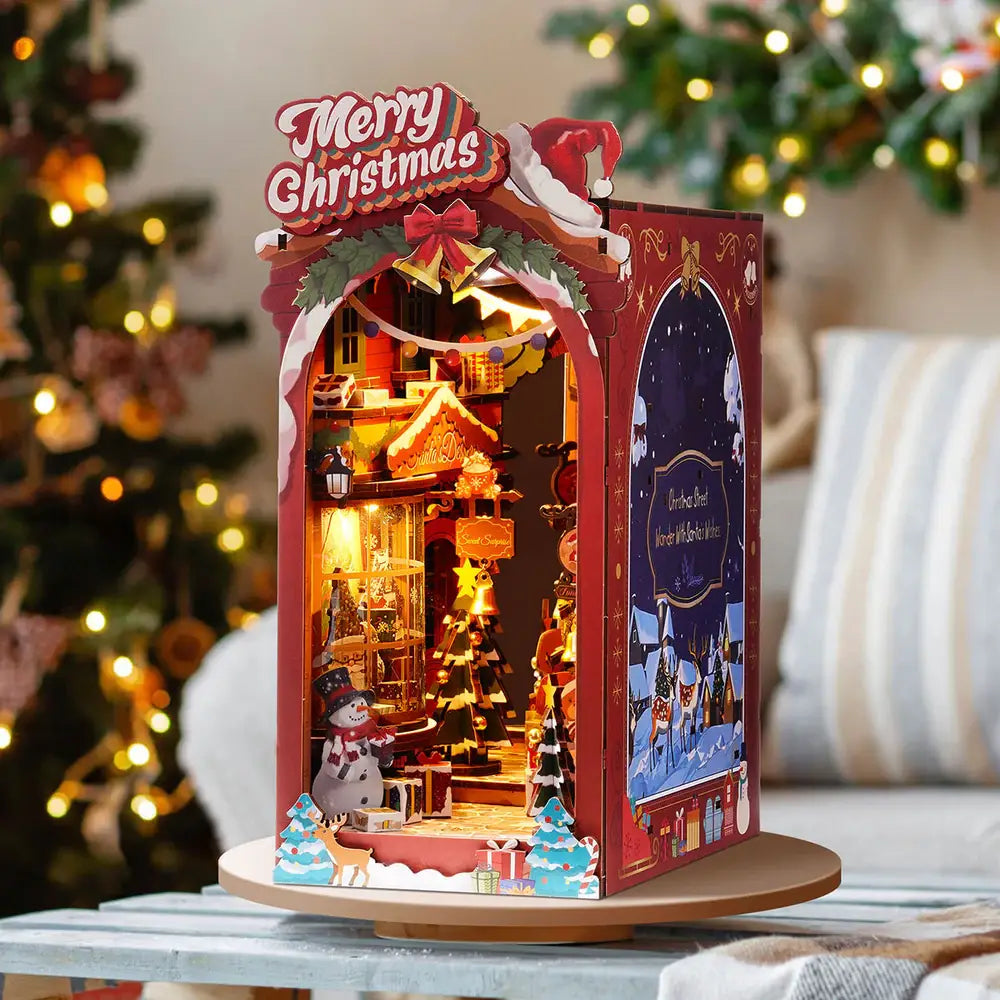 DIY Miniature Book Nook: Christmas Street