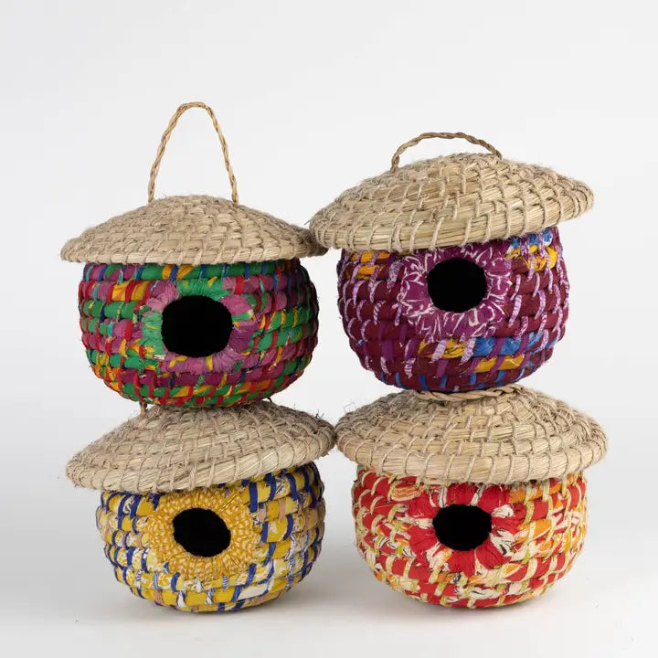 Acorn Sari Birdhouse