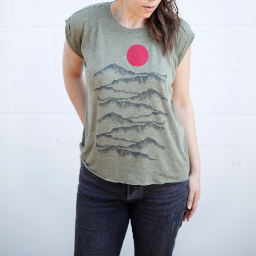 Mountain & Sun Muscle T-Shirt