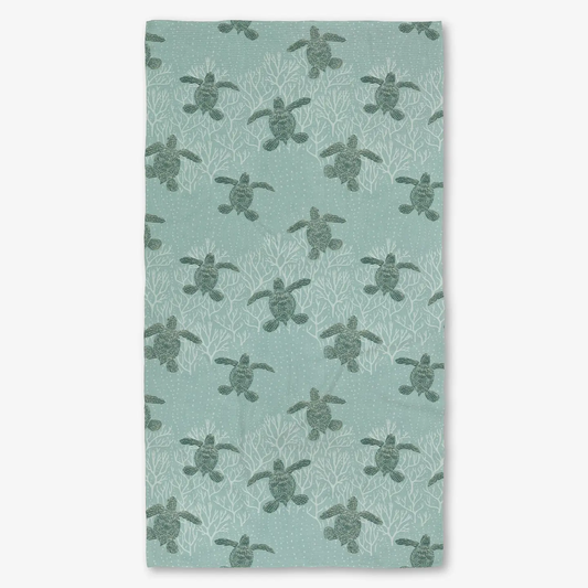 Luxe Bath Towel: Sea Turtles