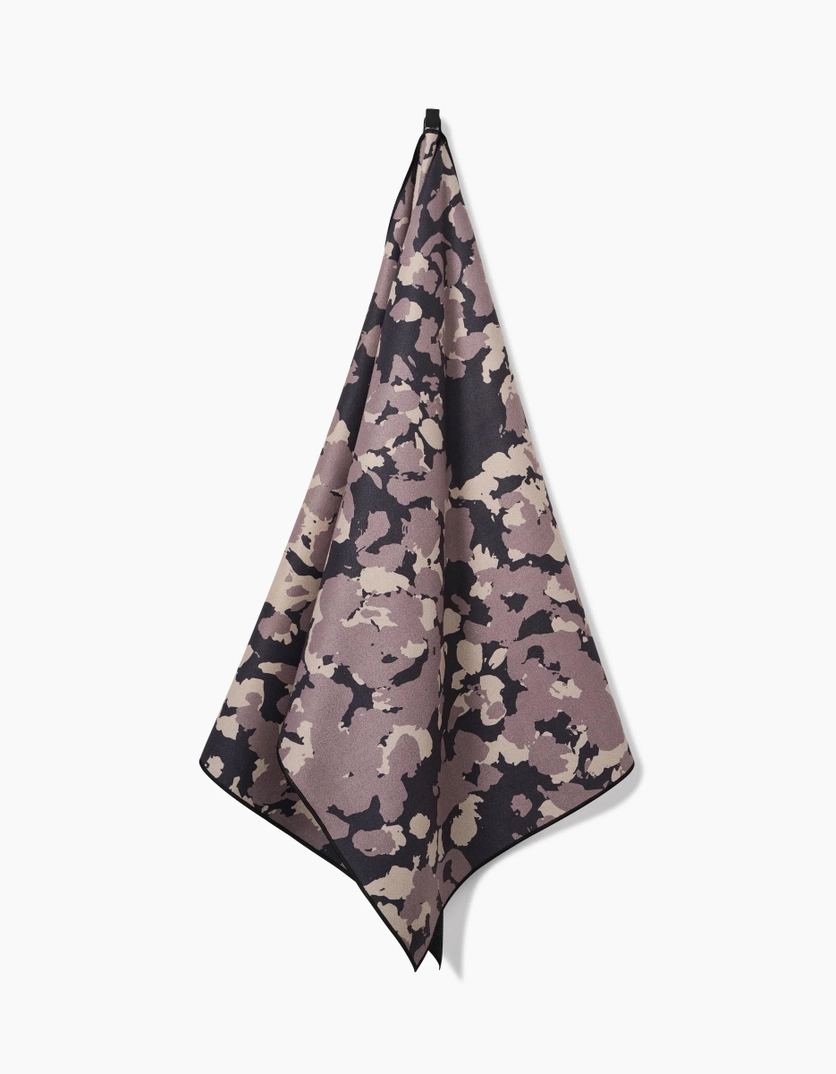 Geometry Yoga Towel Metro Mesh