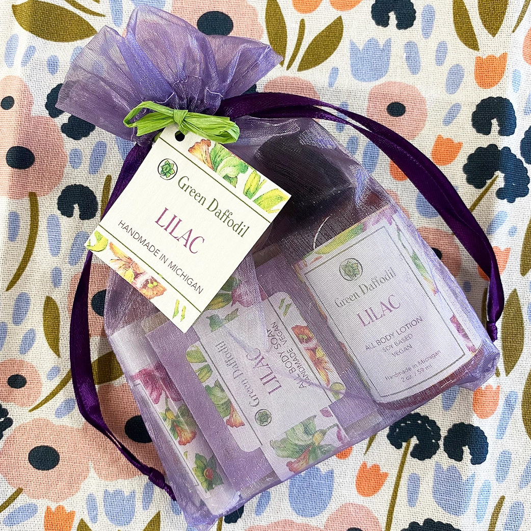 Lilac Gift Bag Set