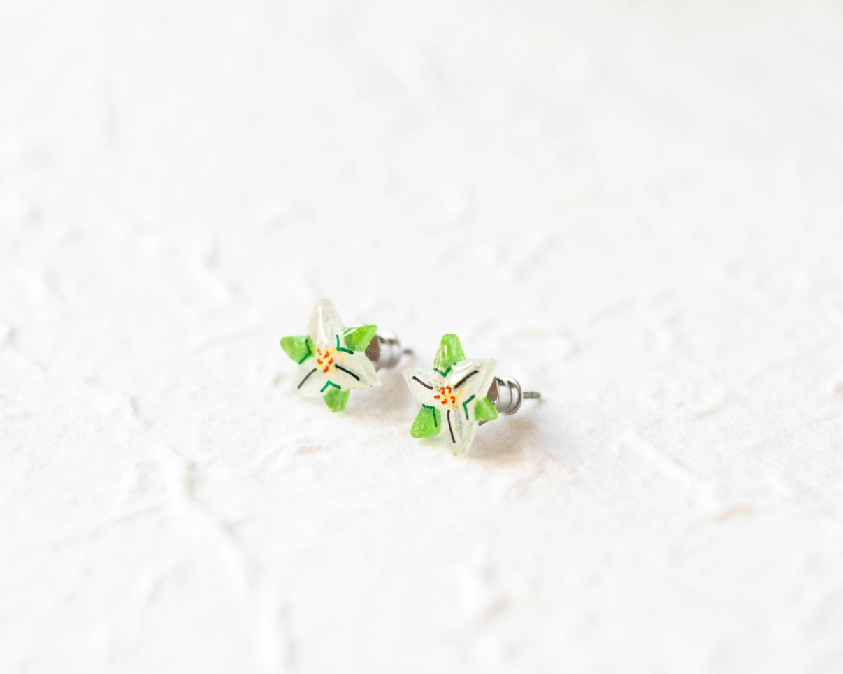 Tiny Trillium White Flower Stud Earrings