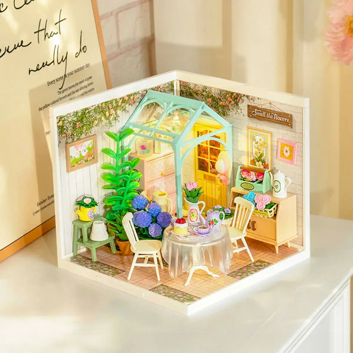 DIY Miniature House Kit: Blooming Tea Garden