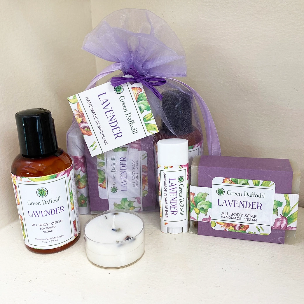 Lavender Gift Bag Set