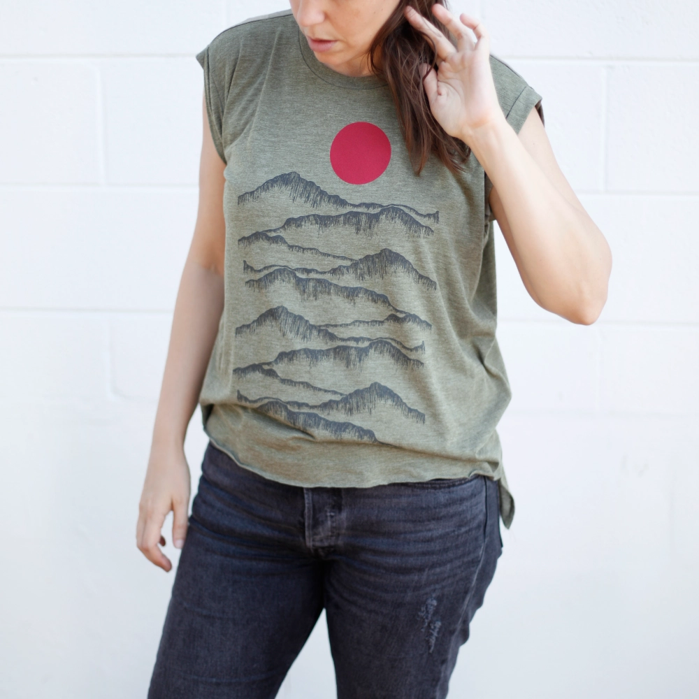 Mountain & Sun Muscle T-Shirt