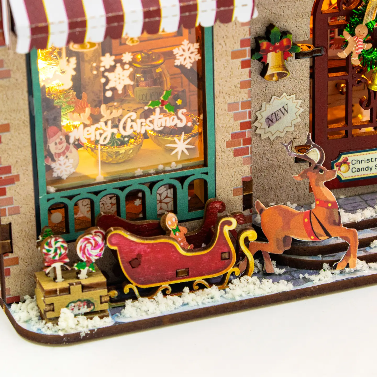 DIY Miniature Book Nook: Christmas Cottage
