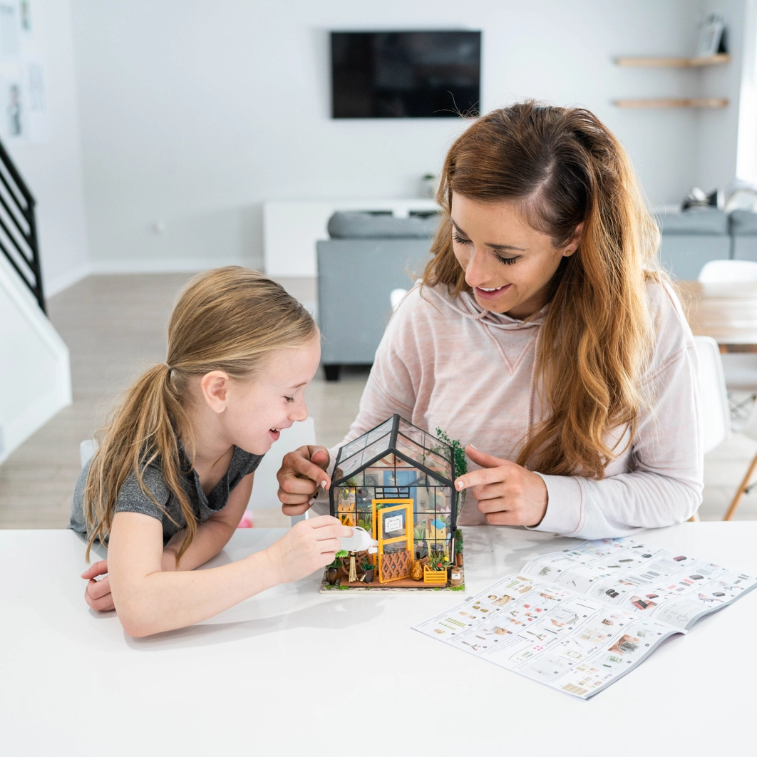 DIY Miniature House Kit: Cathy's Flower House